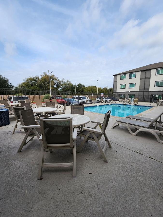Motel 6-Biloxi, Ms - Beach Exterior photo