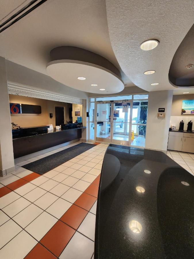 Motel 6-Biloxi, Ms - Beach Exterior photo