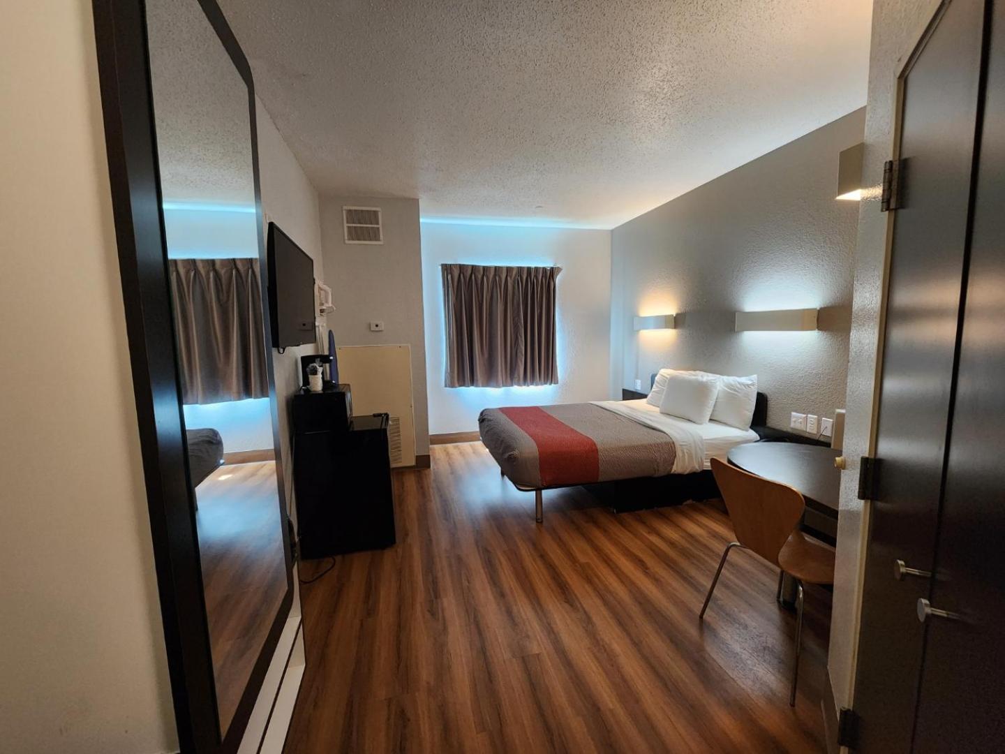 Motel 6-Biloxi, Ms - Beach Exterior photo