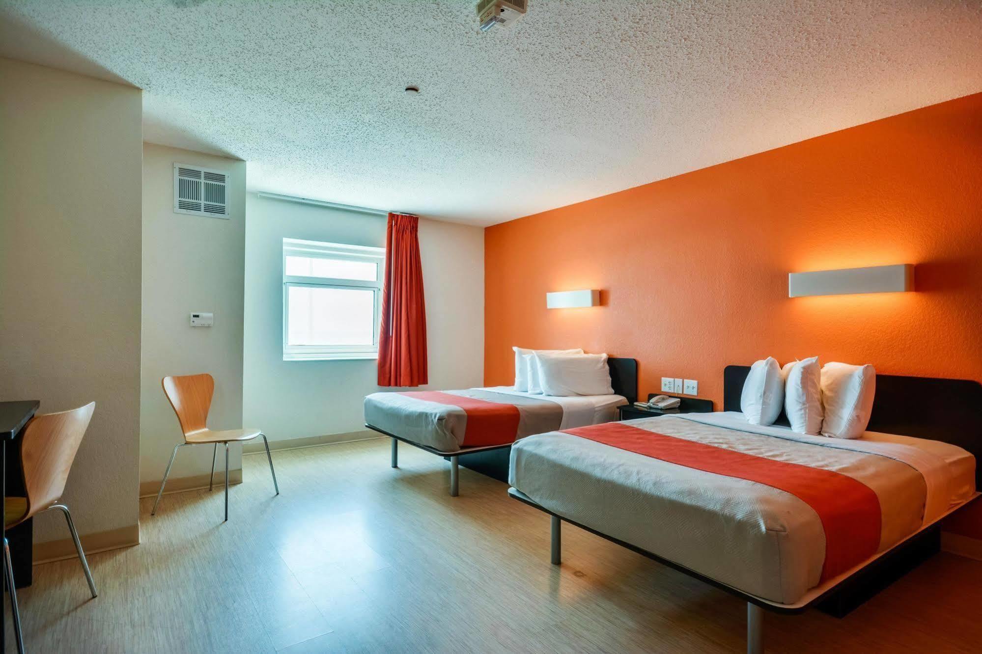 Motel 6-Biloxi, Ms - Beach Exterior photo