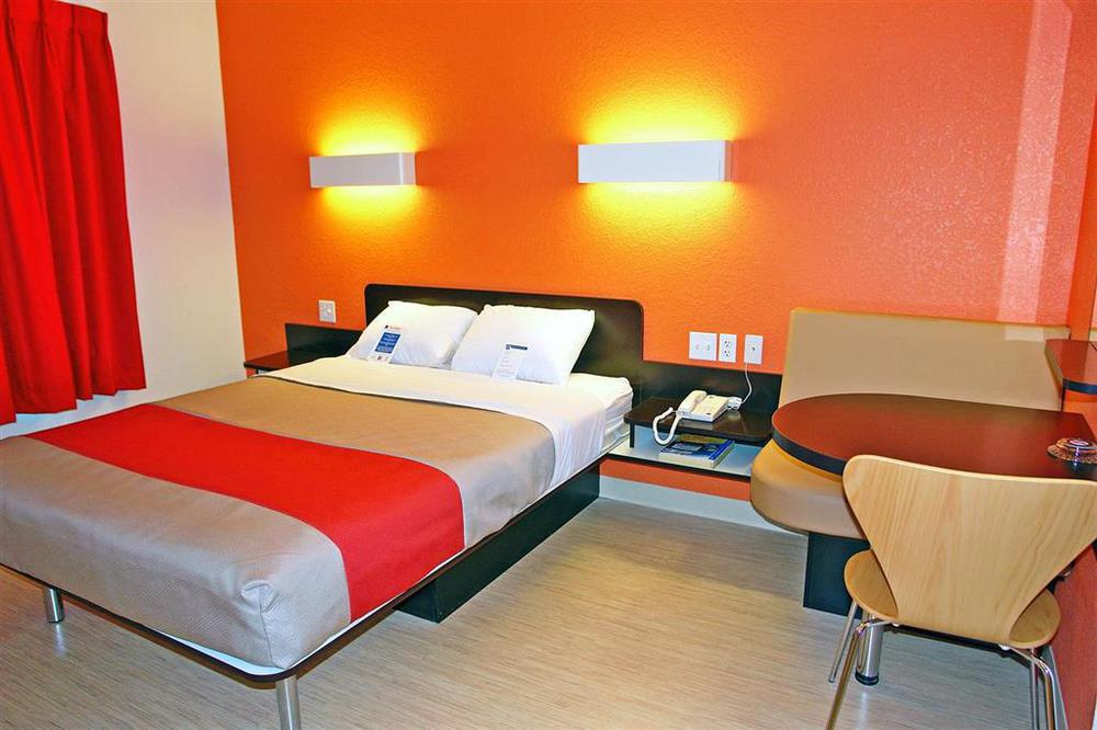 Motel 6-Biloxi, Ms - Beach Room photo