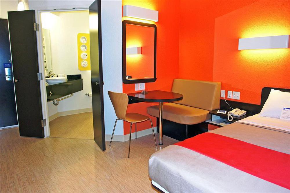 Motel 6-Biloxi, Ms - Beach Room photo